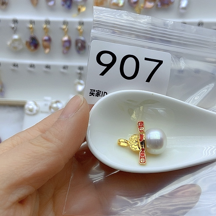 淡水珍珠颈饰合金