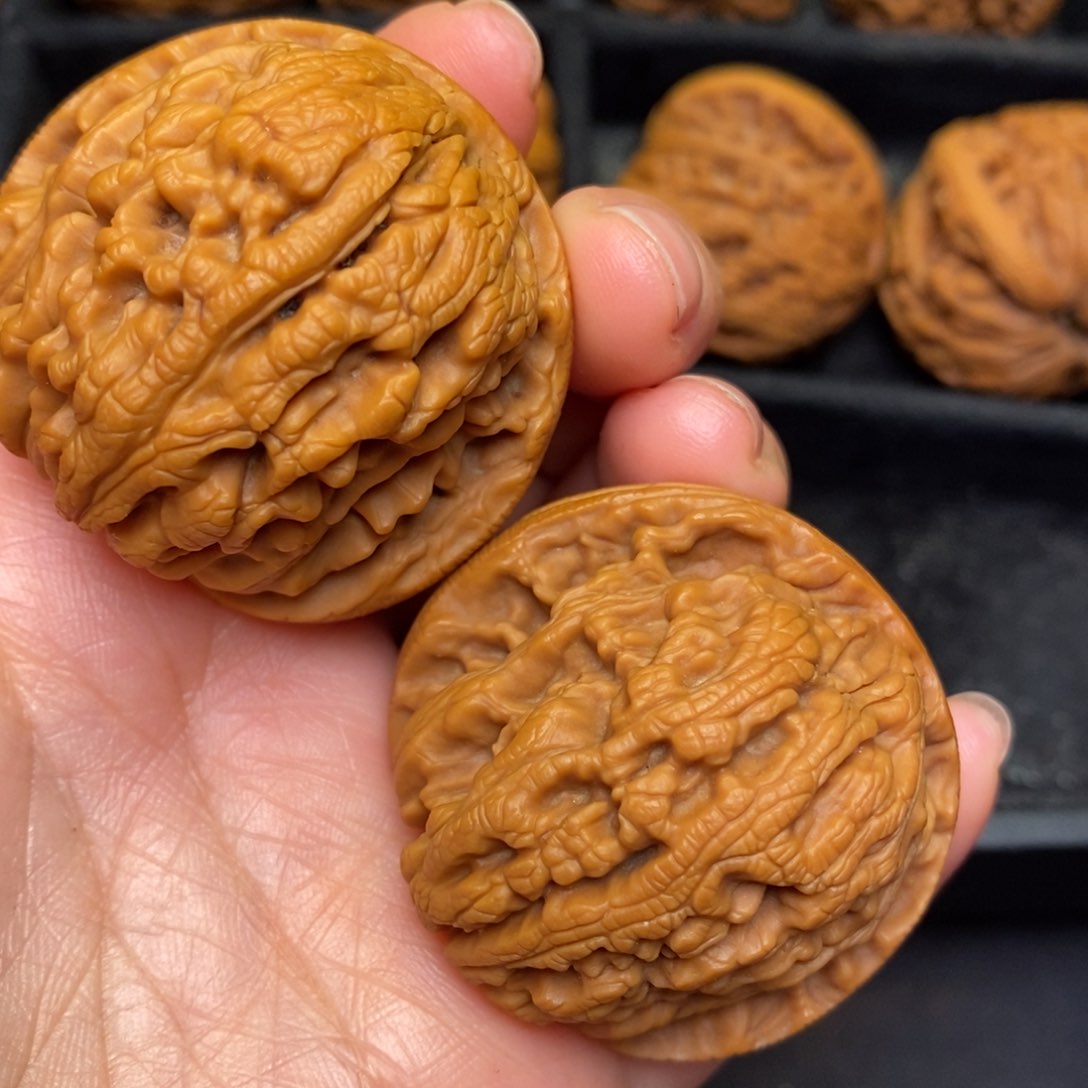 文玩核桃把件秦岭核桃