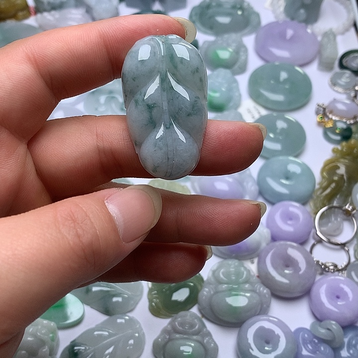 翡翠未镶嵌颈饰天然翡翠
