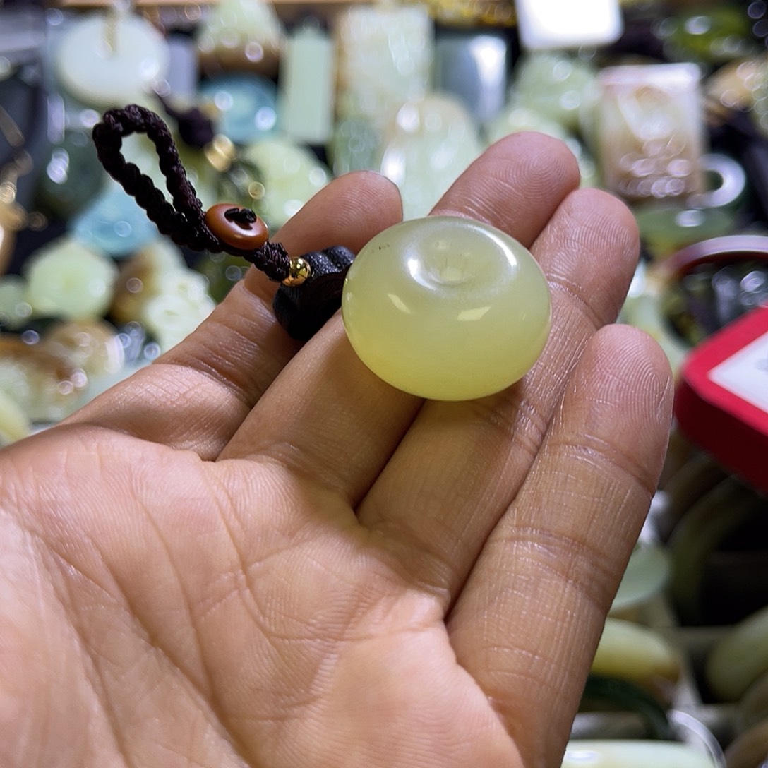 未镶嵌岫玉钥匙扣多样性发货