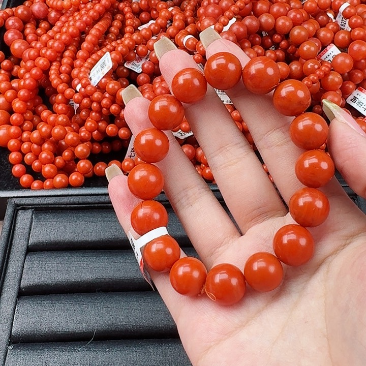 南红玛瑙阿东寨卡13手串未镶嵌