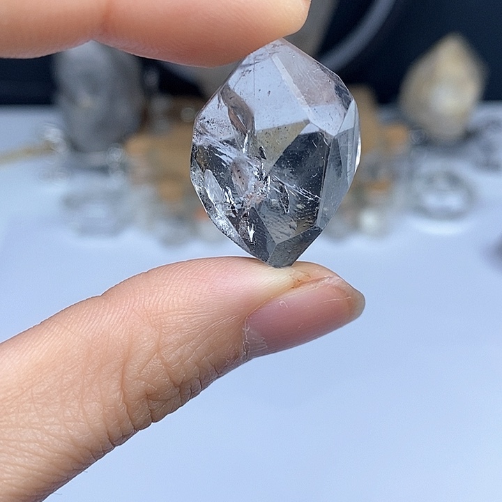 水晶颈饰未镶嵌彩虹闪片吊坠