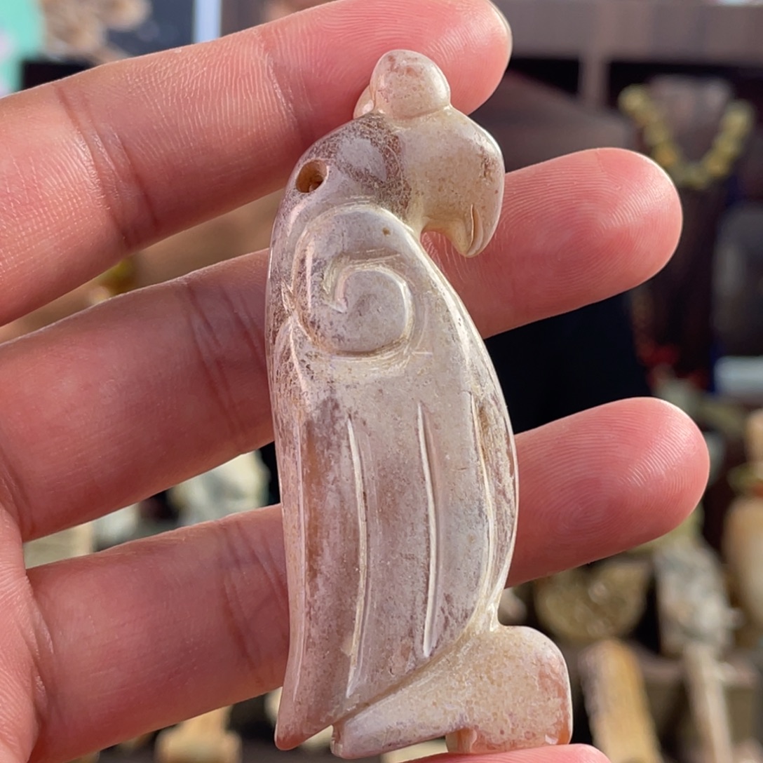 翘***爹和田玉未镶嵌挂件