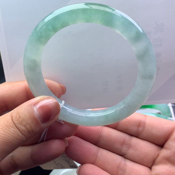 翡翠未镶嵌手镯天然翡翠圆条手镯