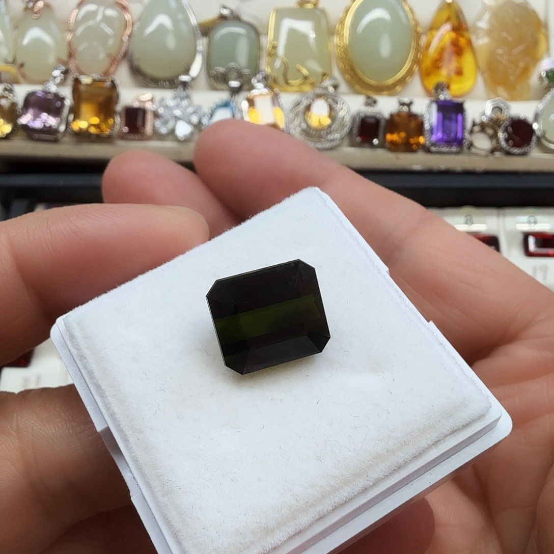 珠宝半成品未镶嵌碧玺福利款天然绿碧玺卡12×10.06毫米