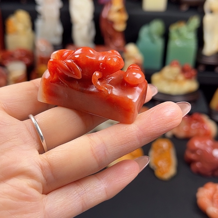 寿山石老性芙蓉石