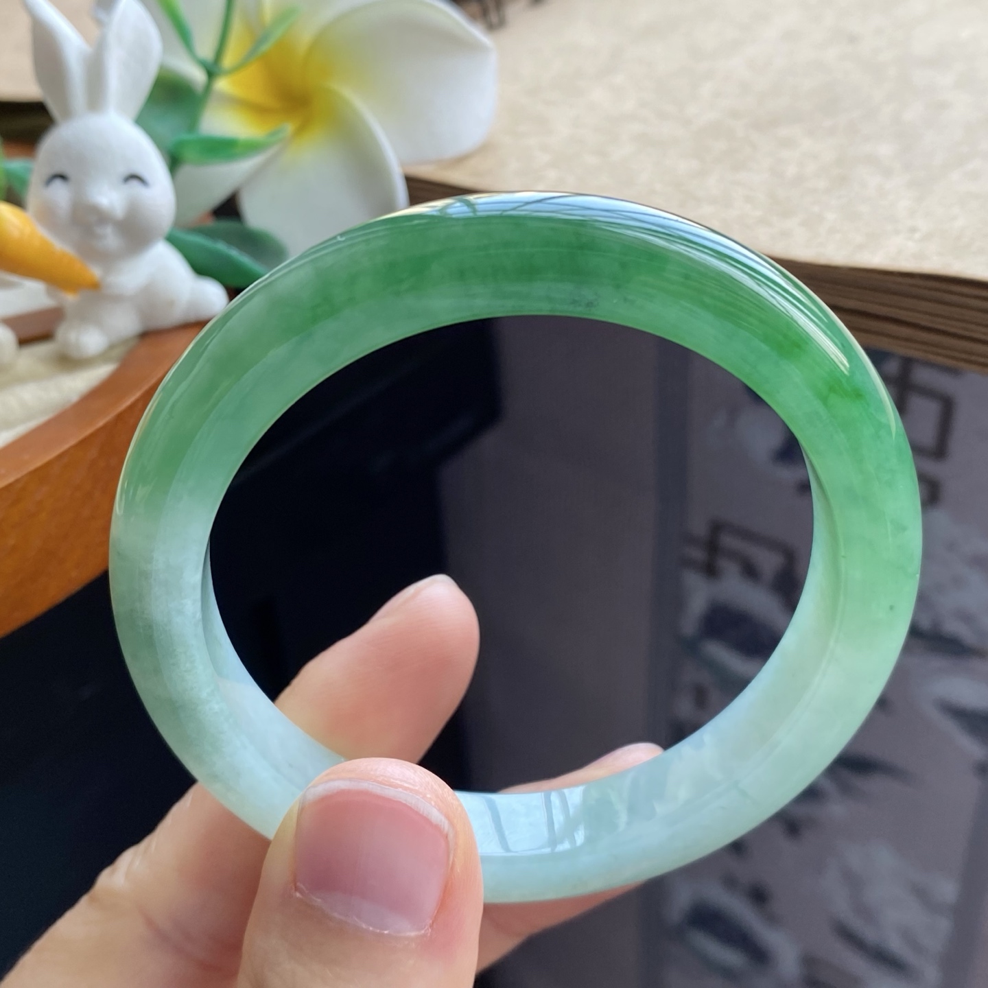 3.22批2151号翡翠手镯53.8-9.7-7.8深翠绿特别浓郁！深沉而饱满！