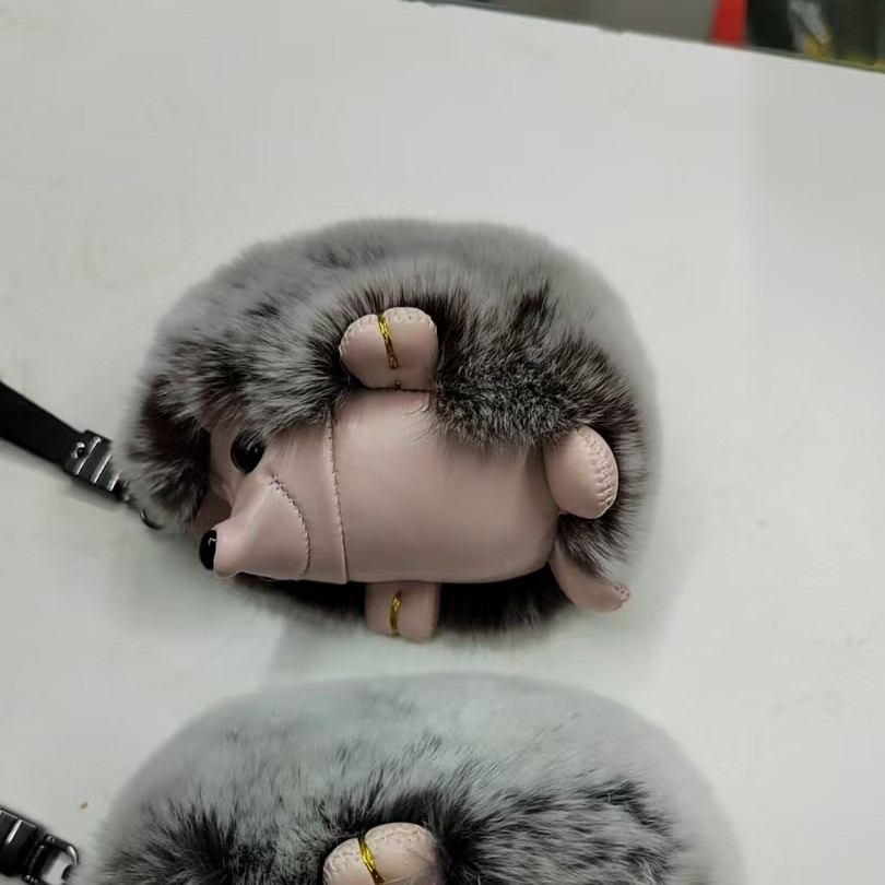 手工带式便携可爱包挂件小兔虎爪虎尾巴小刺猬钥匙扣