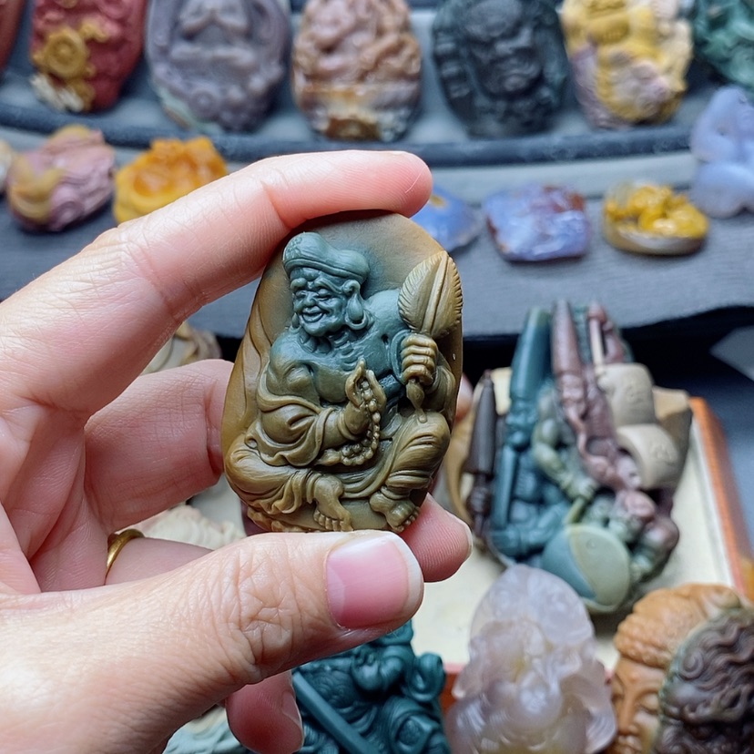 【闪购商品】定制石英质玉吊坠未镶嵌