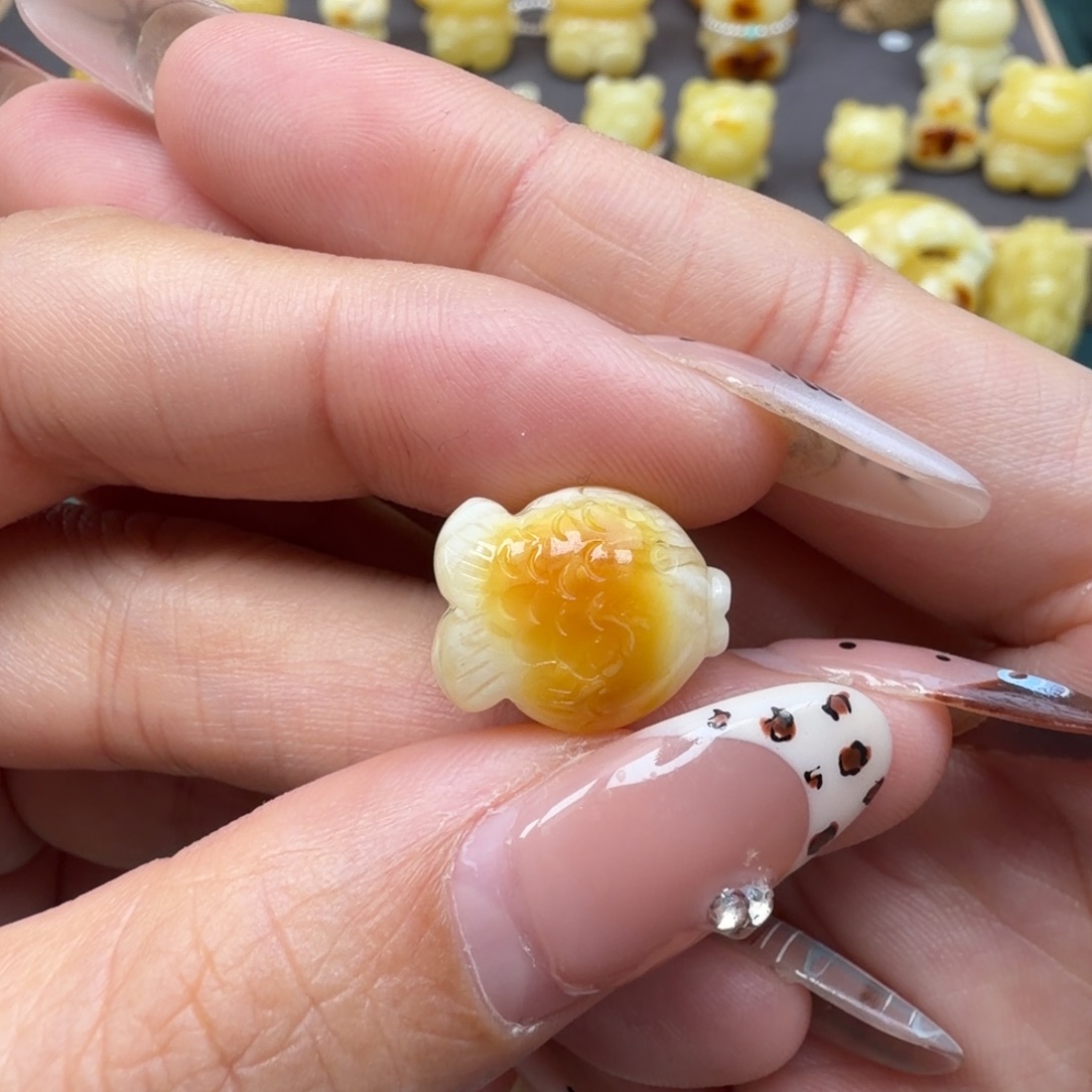 蜜蜡未镶嵌裸石蜜蜡