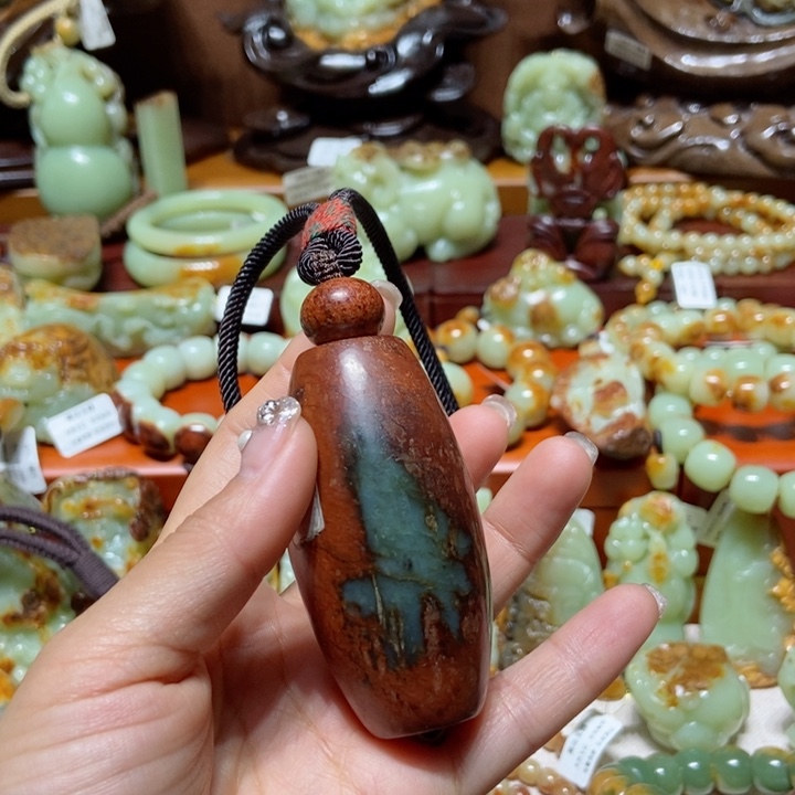 岫岩河磨玉（透闪石质玉）把件未镶嵌