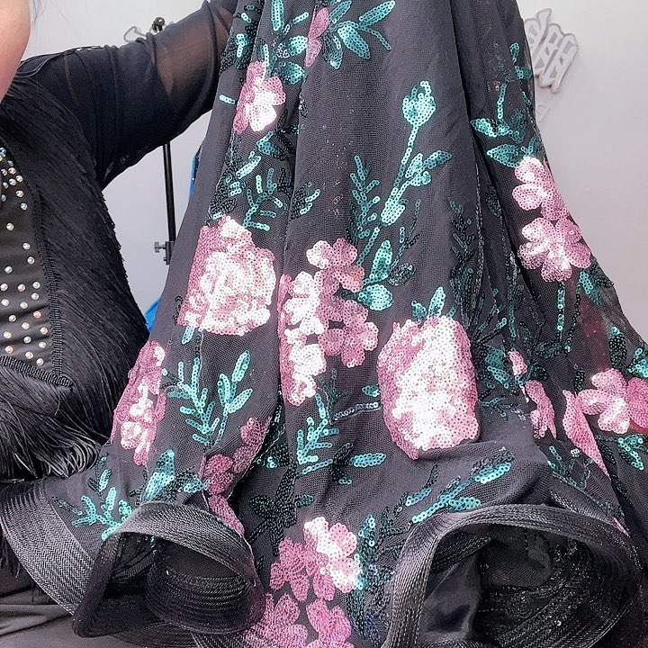 交谊舞厅和音乐室