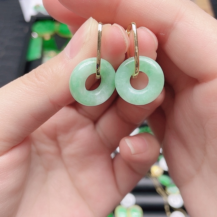 翡翠耳饰18K金镶嵌天然翡翠