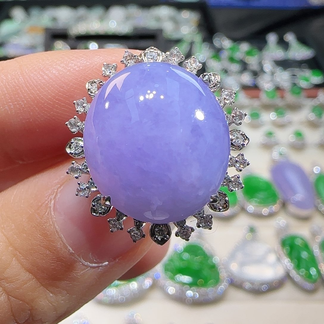 翡翠吊坠(不含链)18K金镶嵌