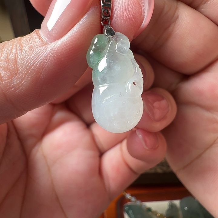 翡翠未镶嵌手镯翡翠75