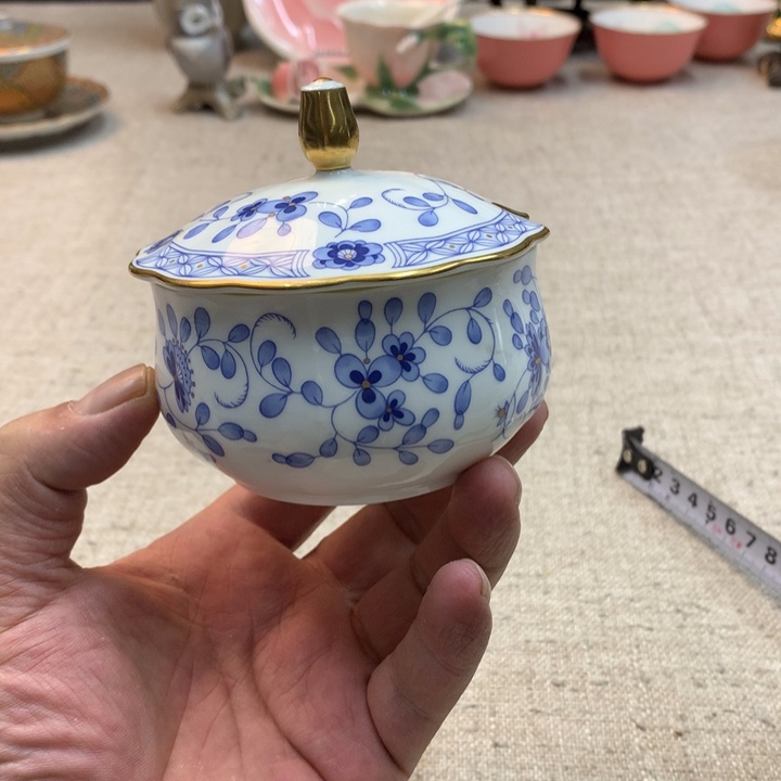 金瓷阁家的美丽瓷器