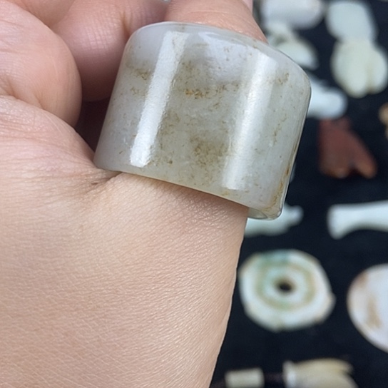 和田玉（糖玉）未镶嵌挂件