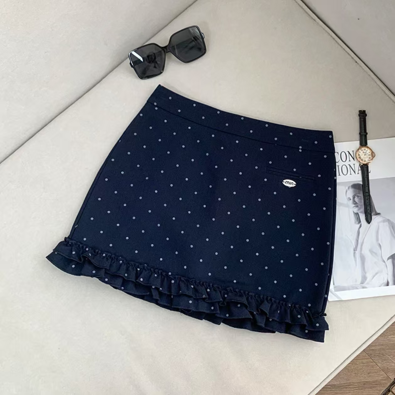 2025春夏季新款高腰时尚木耳边拼接小众炸街高级感女装