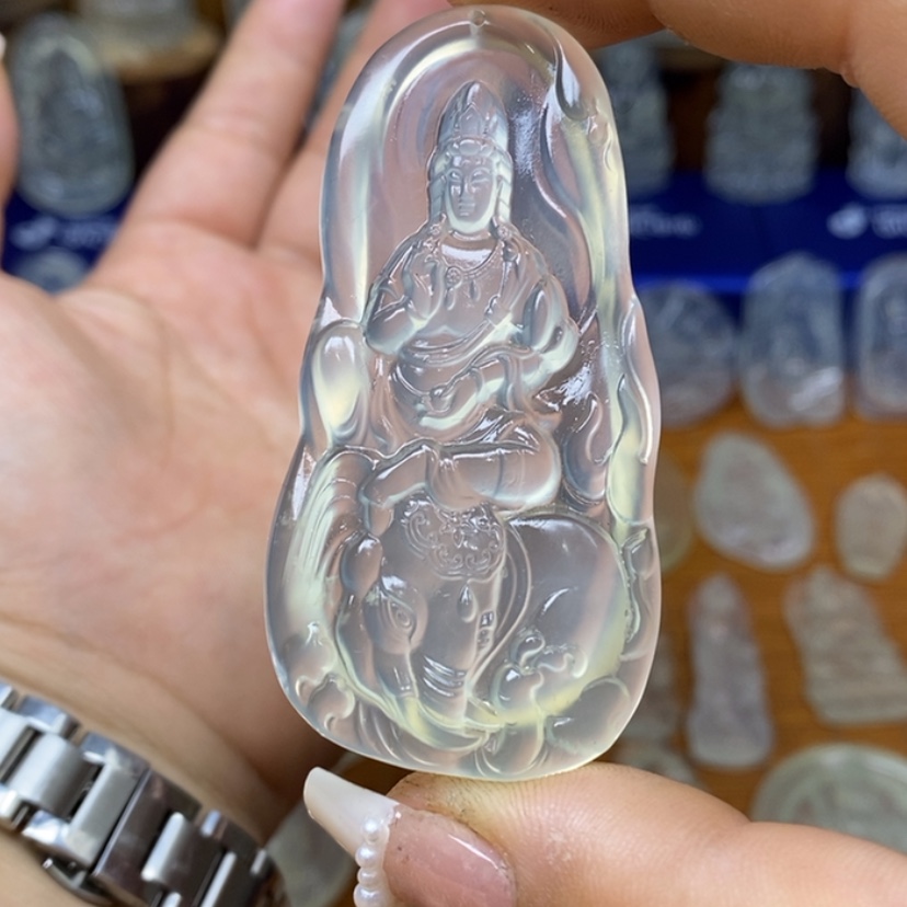 【闪购商品】蛇纹石玉颈饰未镶嵌