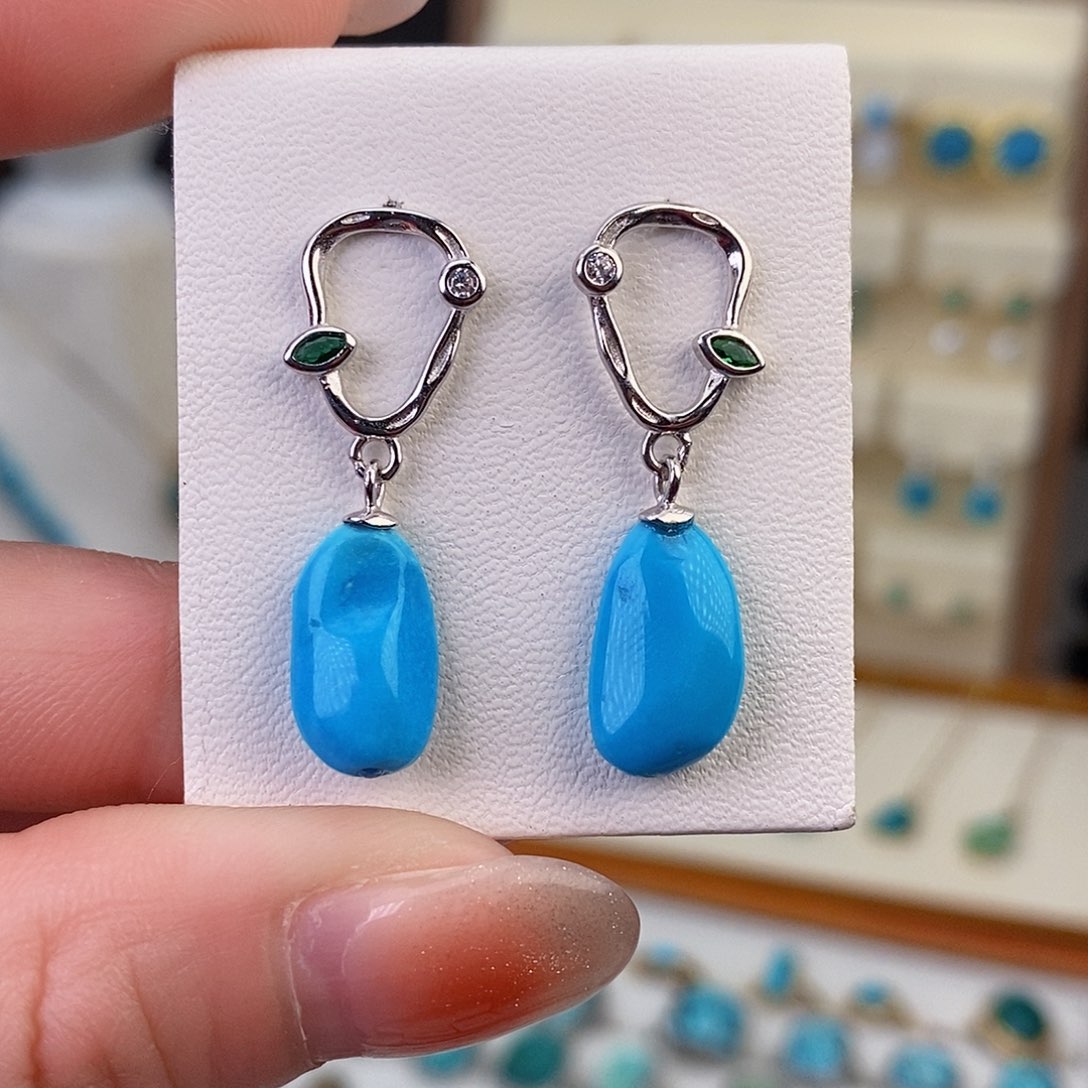 未镶嵌绿松石耳饰