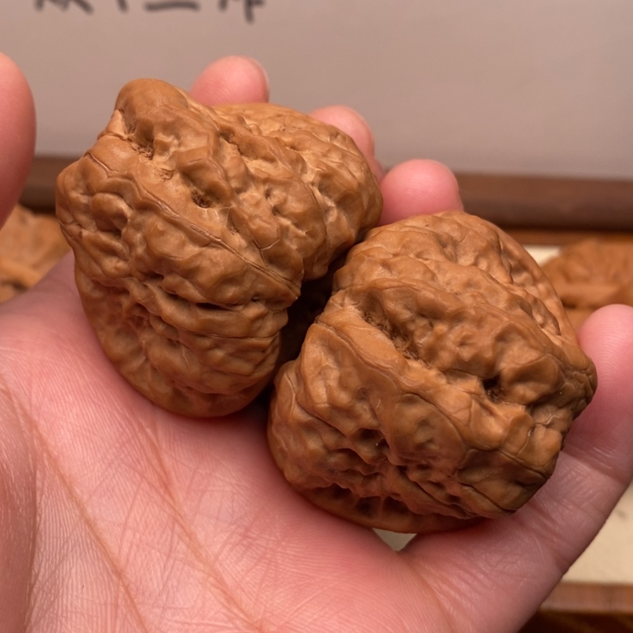 【闪购商品】把件文玩核桃边42左右