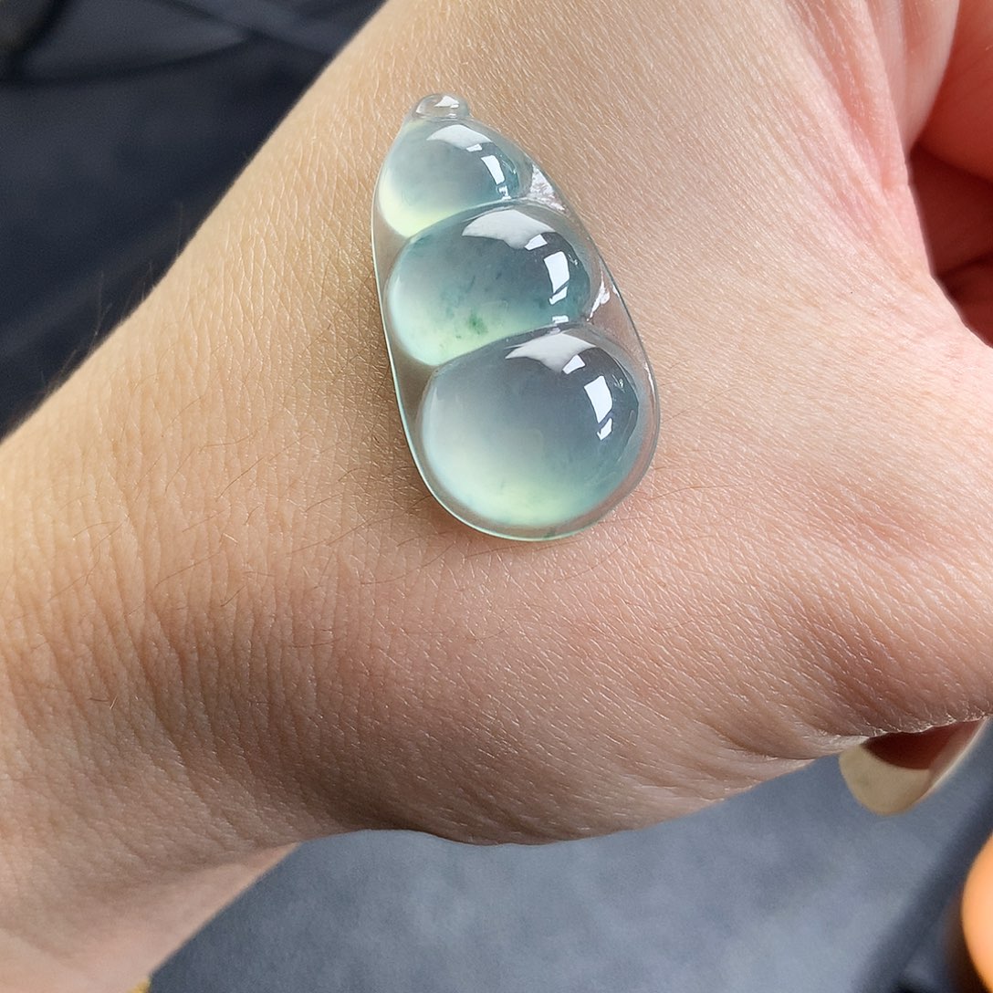 吊坠(不含链)未镶嵌翡翠豆子