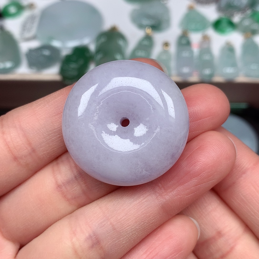 翡翠颈饰未镶嵌平安扣A