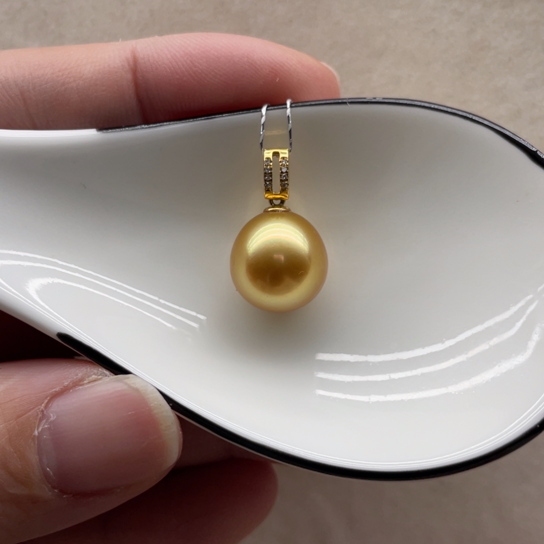 海水珍珠颈饰18K金镶嵌11-12mm