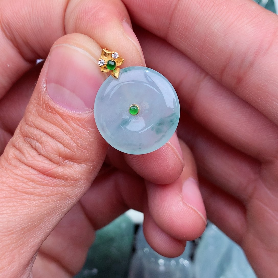 翡翠吊坠(不含链)18K金镶嵌