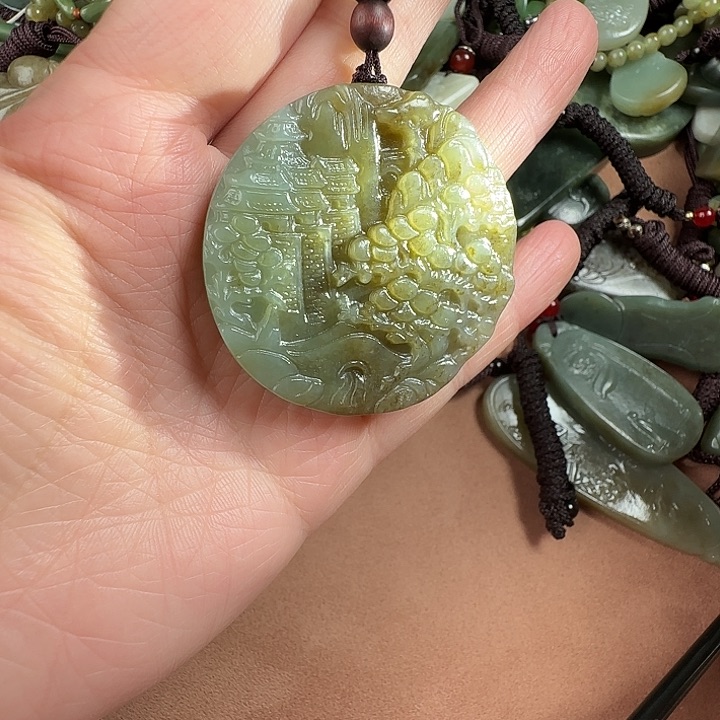 和田玉颈饰未镶嵌