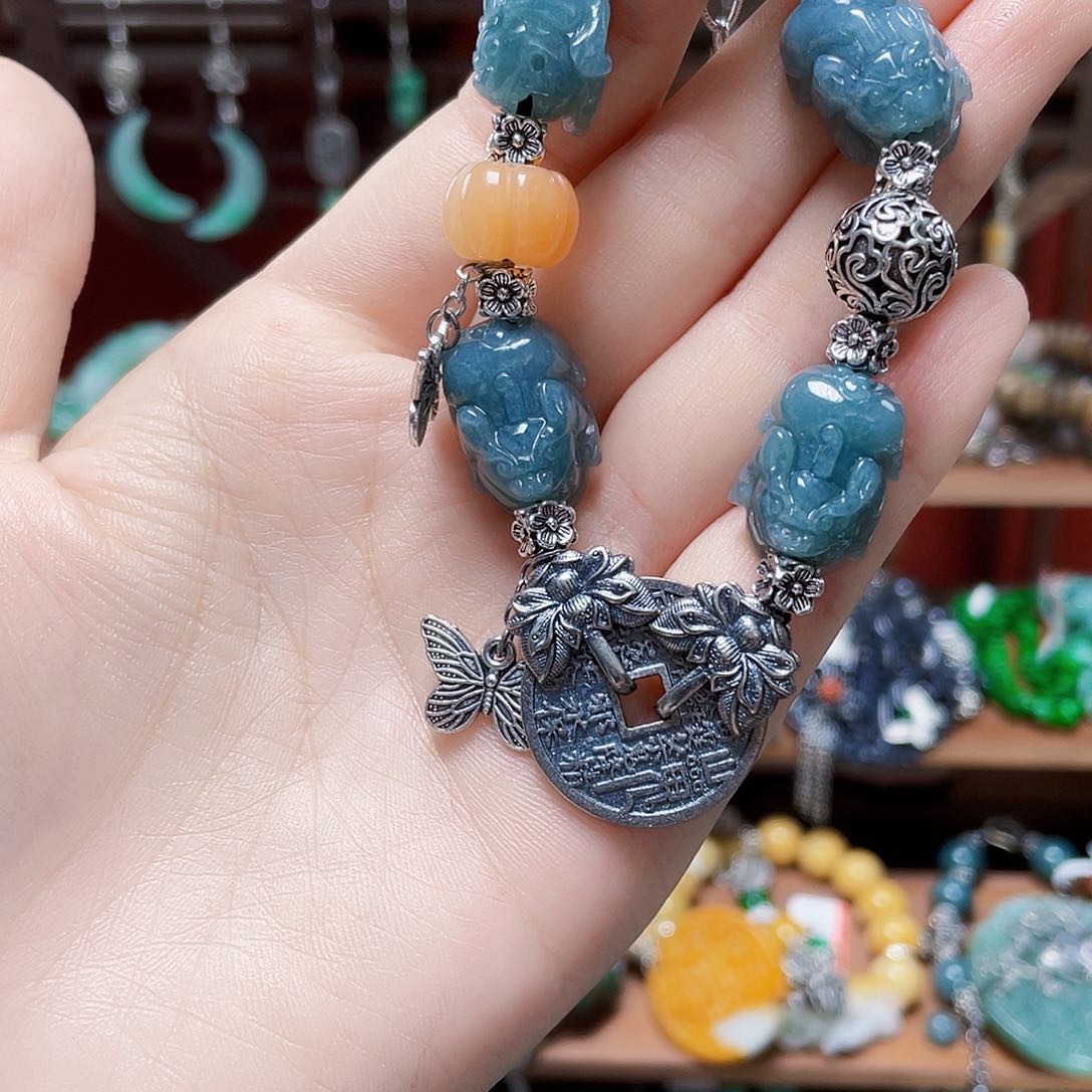 苏***甜未镶嵌手链翡翠饰品