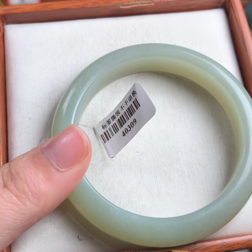 【闪购商品】和田玉手镯未镶嵌