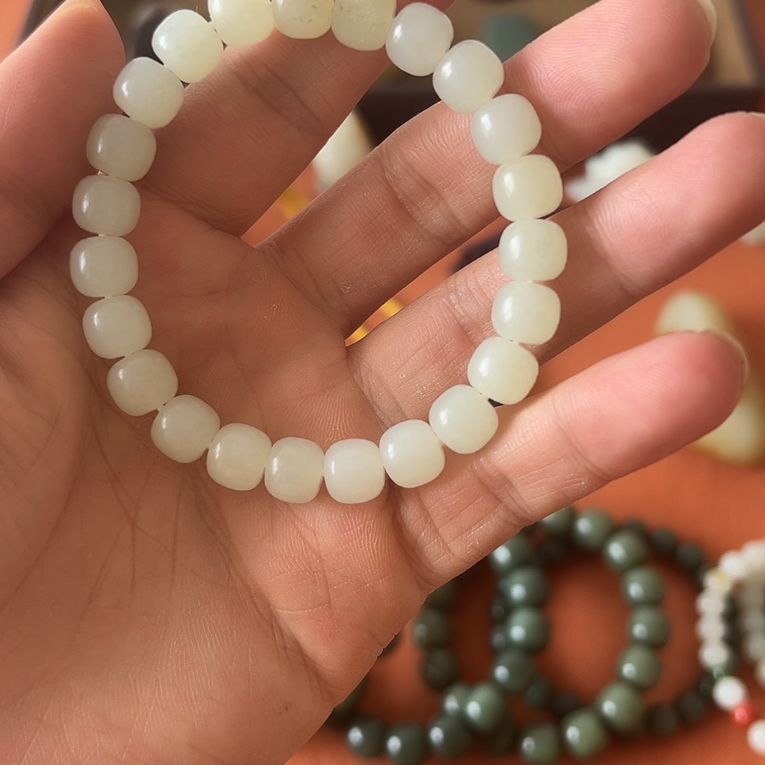 手串未镶嵌和田玉（白玉）
