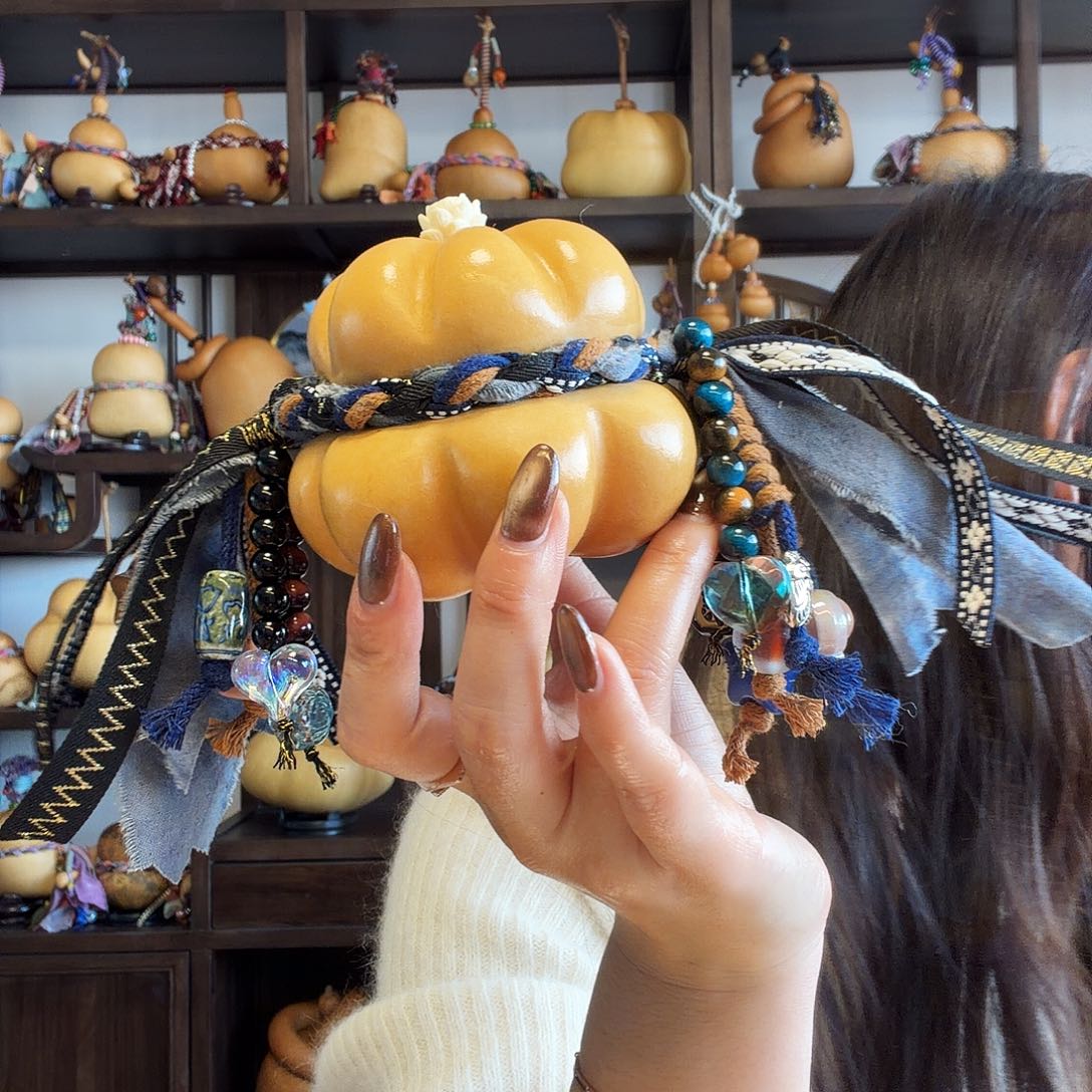 招***宝微微瑕花墩葫芦摆件