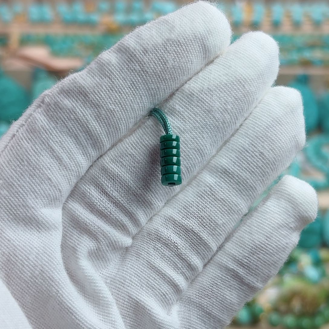 绿松石未镶嵌珠宝奇石（泡油）