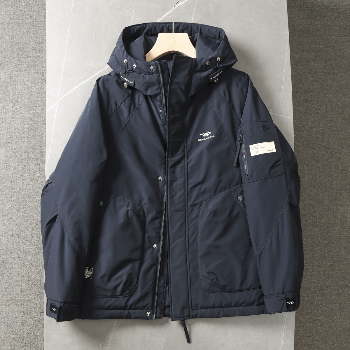 90鹅绒+防风防水！品牌撤柜冬装男士加厚保暖连帽羽绒服鹅绒外套