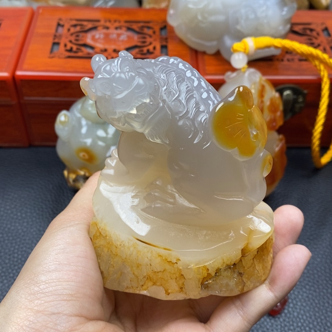 玛瑙/玉髓摆件未镶嵌