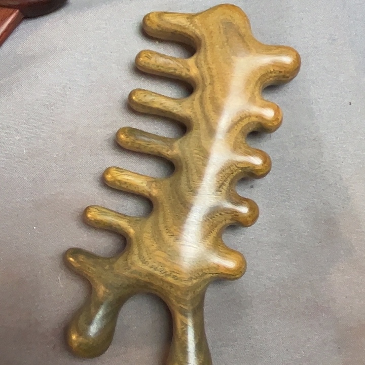 黄花梨/降香黄檀绿檀木按摩梳子