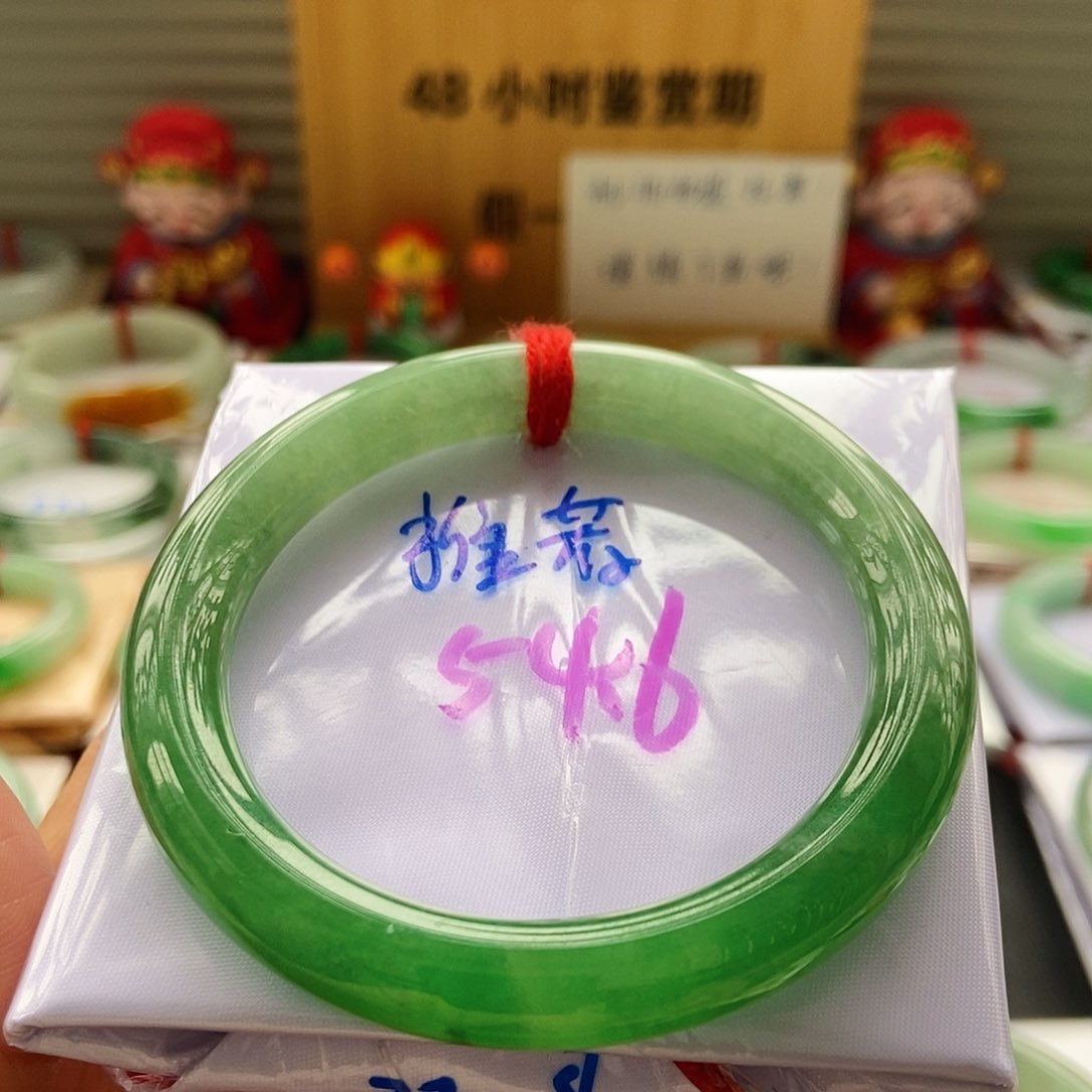 翡翠手镯未镶嵌25冰绿起油阳绿半山25