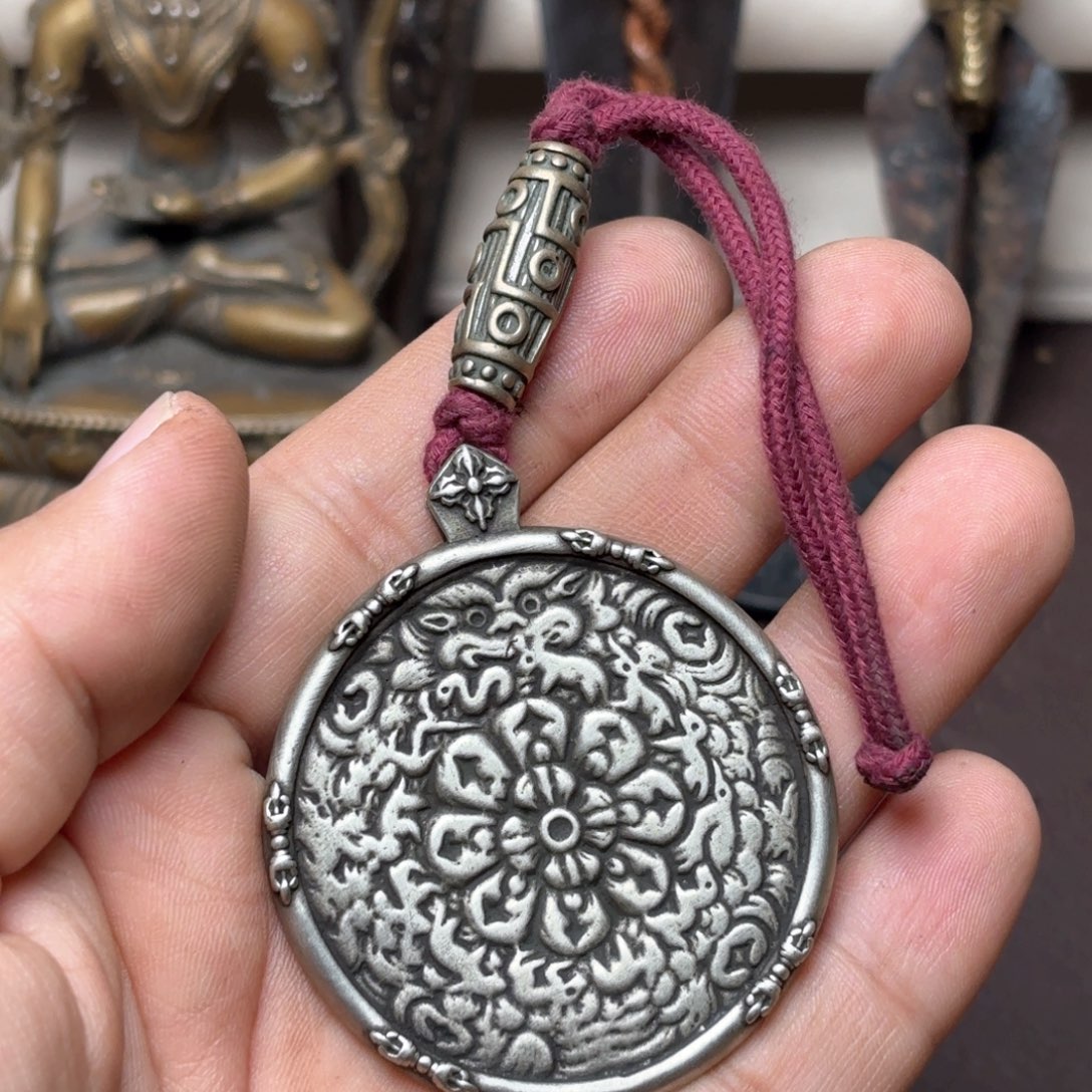 铜星月菩提挂件菩提