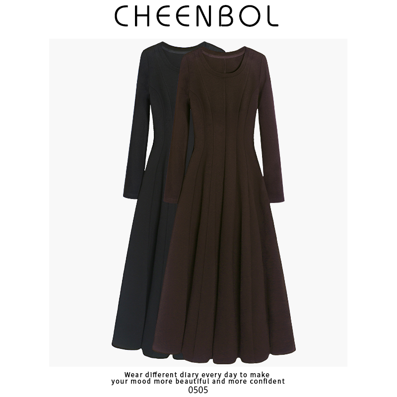 0505黑色连衣裙女秋冬气质高级感轻奢小黑裙洋气女神范背带裙秋冬