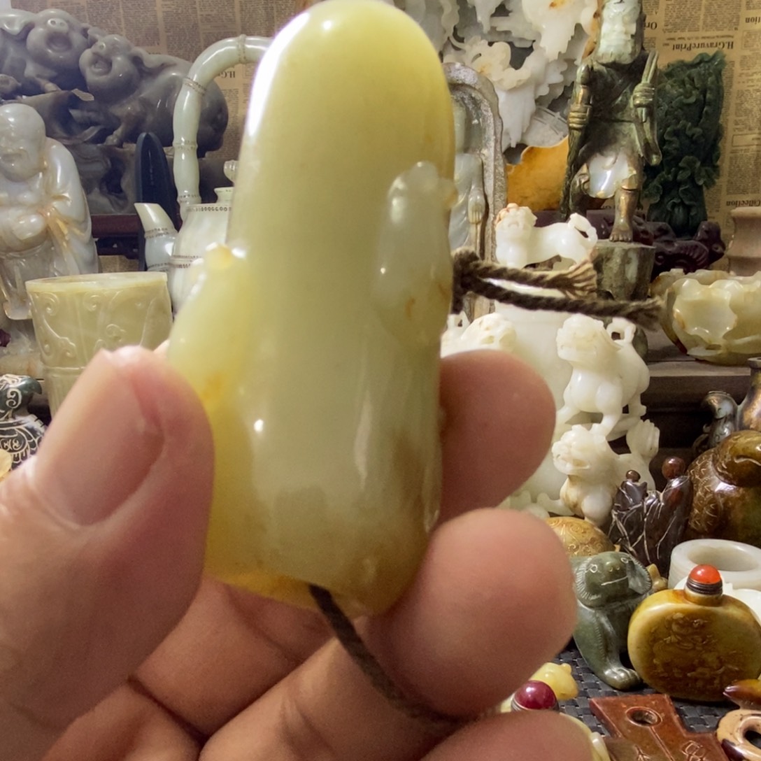 5***哥和田玉（糖玉）未镶嵌挂件