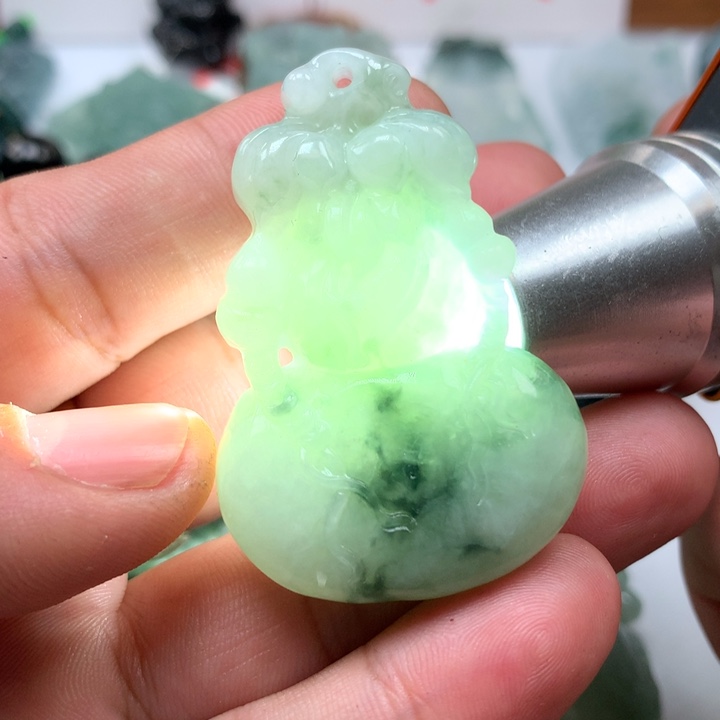 翡翠颈饰未镶嵌保真天然a货翡翠