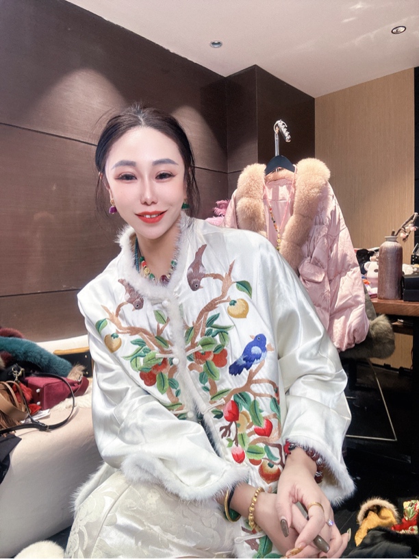 1827#《桃子水貂毛》日常新中式满绣宝藏国服外套百搭宽松棉外衣