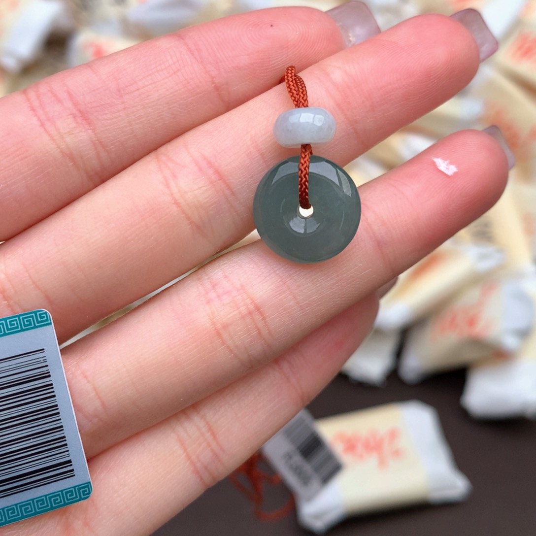 【闪购商品】翡翠挂件未镶嵌一