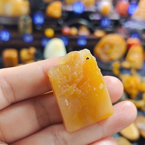 田黄石老*鹰田黄石印章