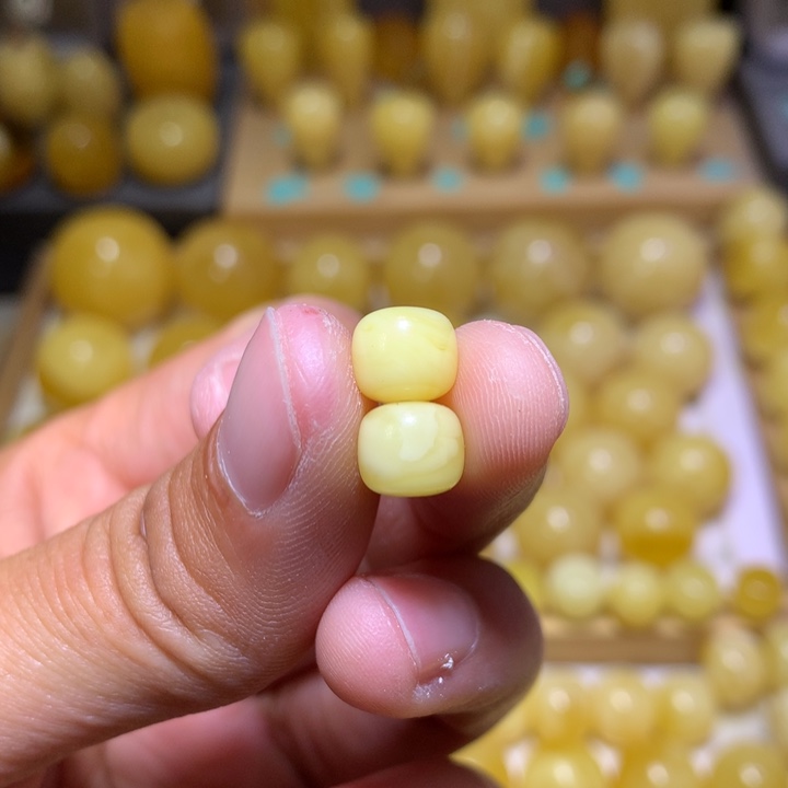 蜜蜡裸石未镶嵌天然俄料浓白花蜜蜡精工老型8