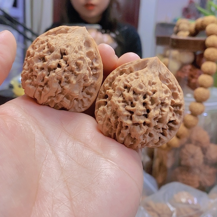 【闪购商品】文玩核桃把件44麒麟纹官帽