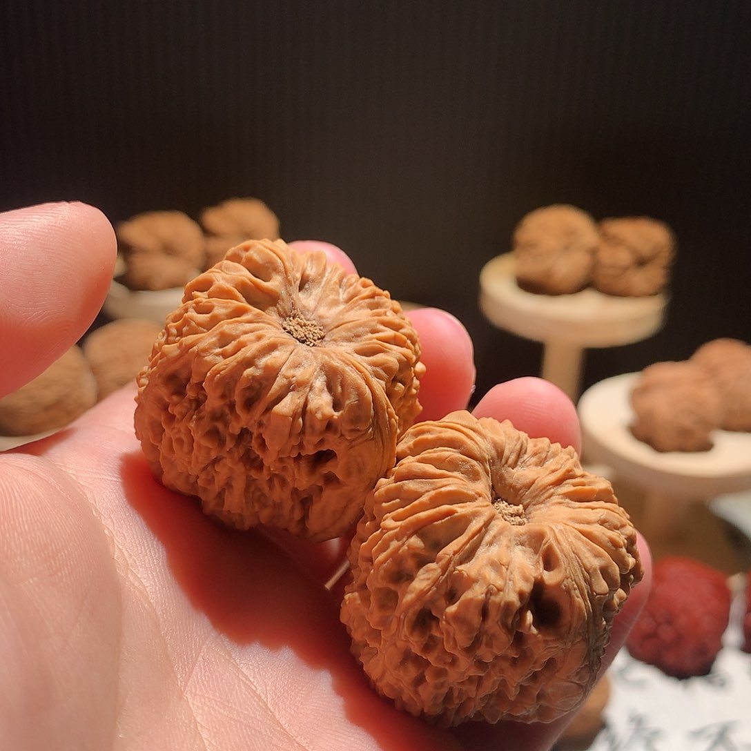 文玩核桃把件七**.南疆