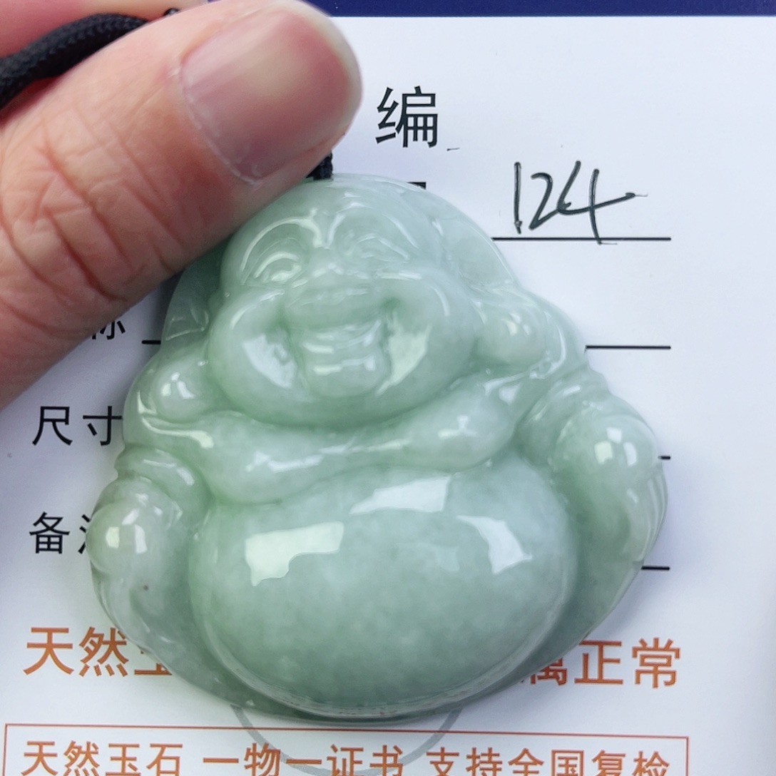 翡翠颈饰未镶嵌佛公